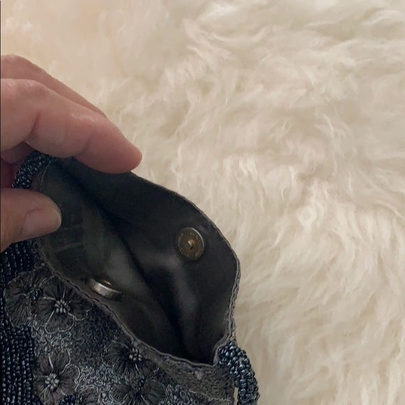 Beaded Crossbody Mini Bag - Picture 4 of 5